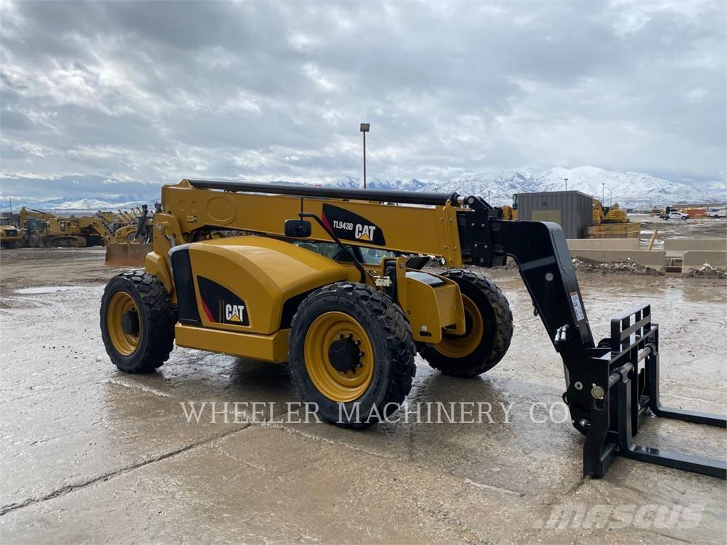 CAT TL943D CB Carretillas telescópicas