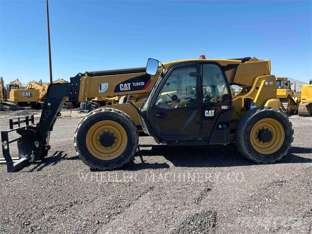 CAT TL943D CB Carretillas telescópicas