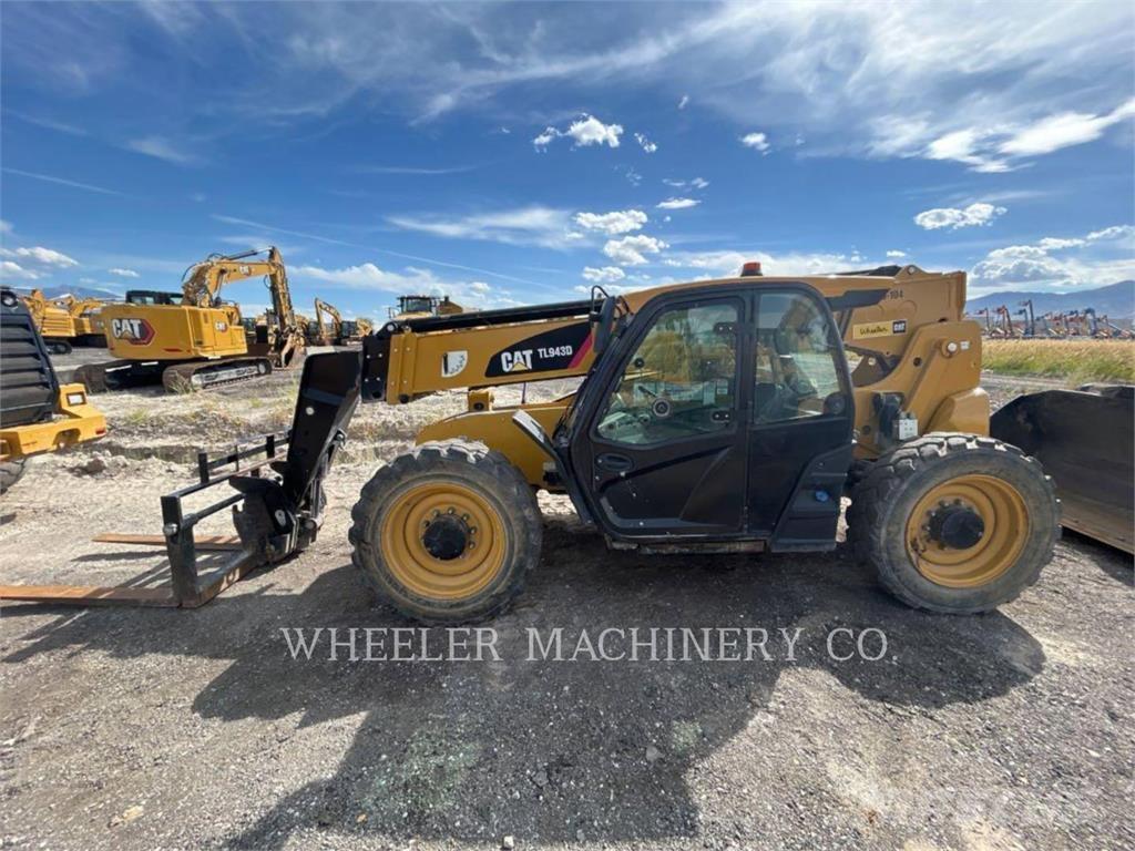 CAT TL943D CB Carretillas telescópicas