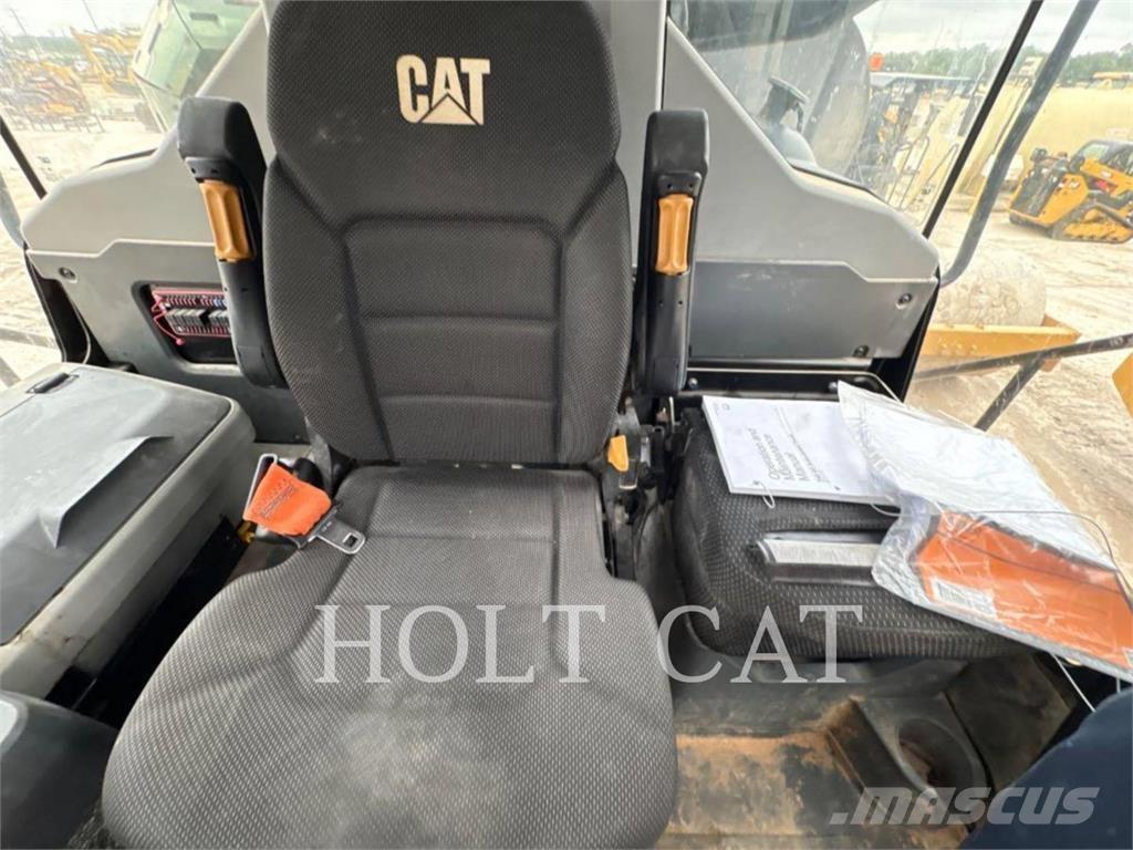 CAT W00 740GC Camiones cisternas