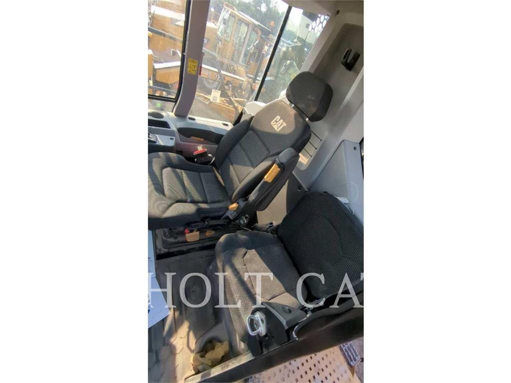 CAT W00 740GC Camiones cisternas