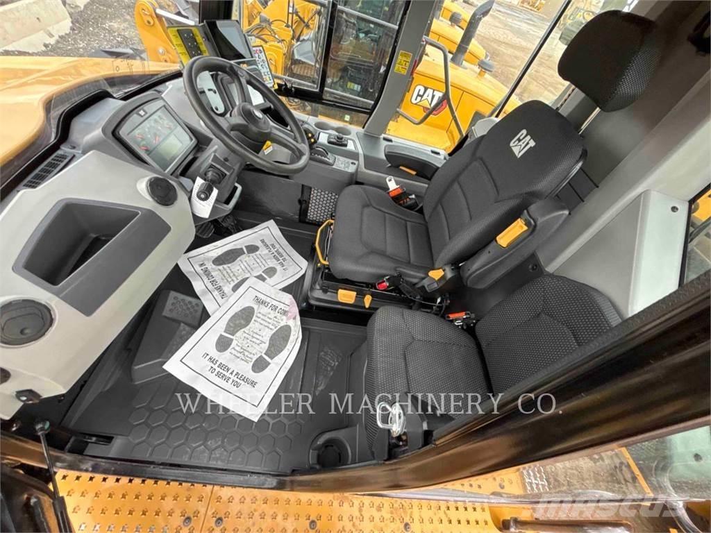 CAT WT 740 GC Camiones cisternas