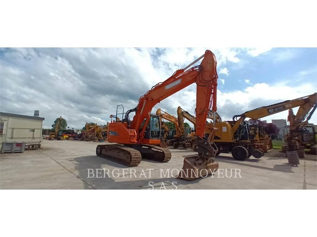 Doosan DX235LCR Excavadoras sobre orugas