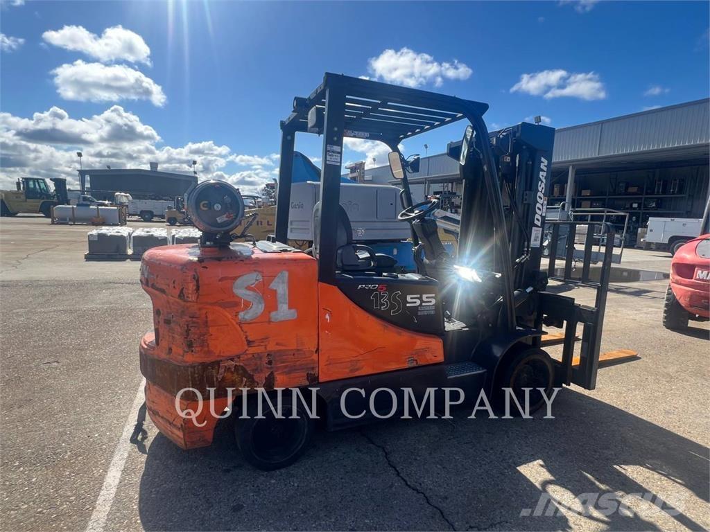 Doosan GC55C-5 Montacargas - otros