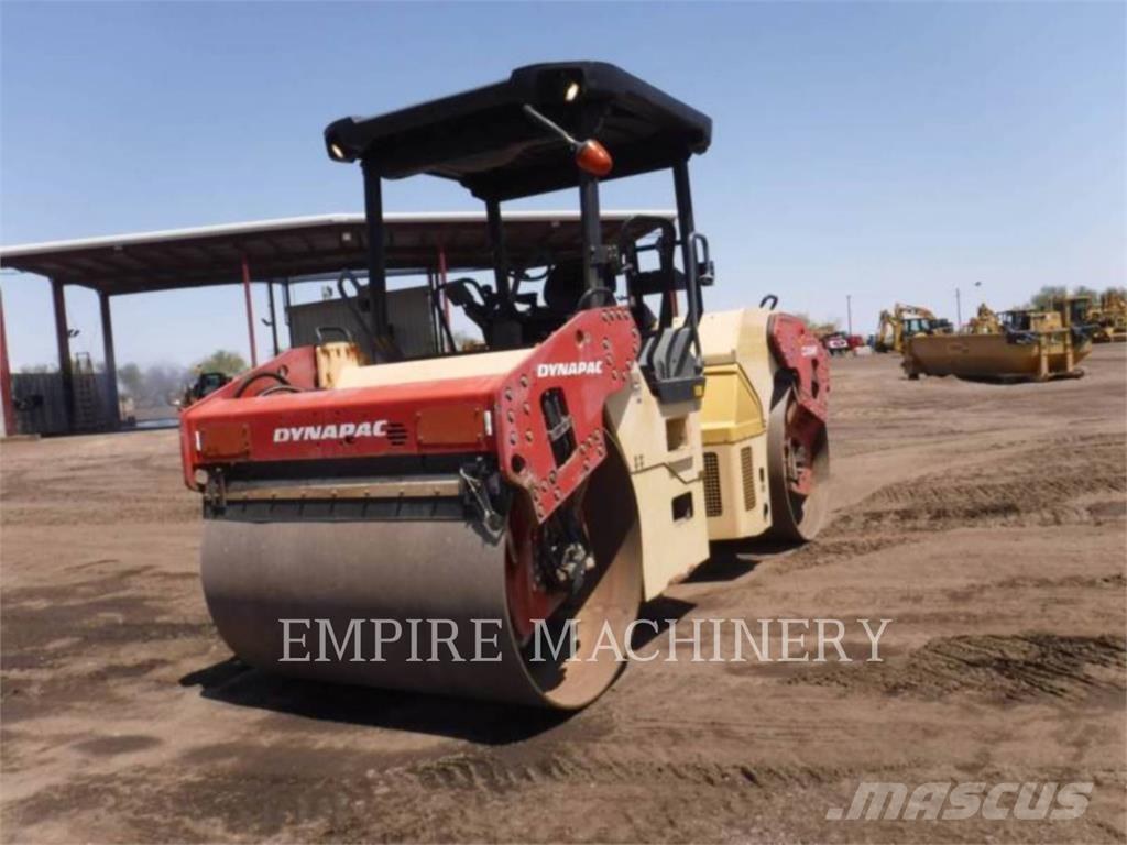Dynapac CC424HF Rodillos de doble tambor