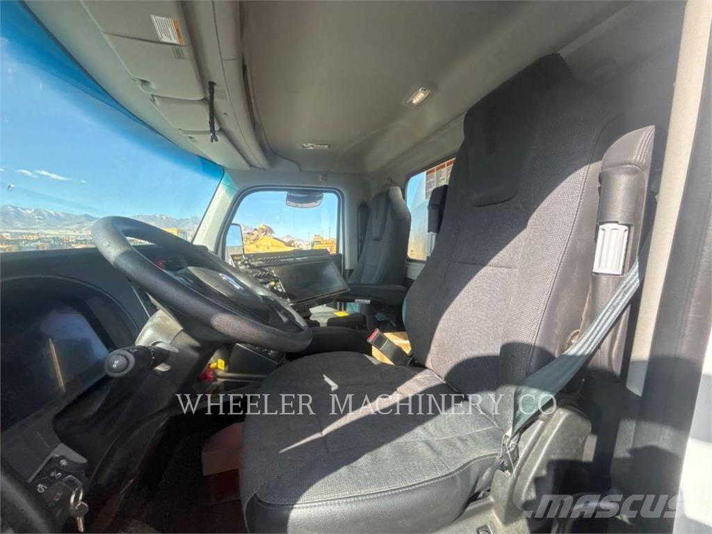  E.D. ETNYRE DIST 3500 Rociadoras de asfalto