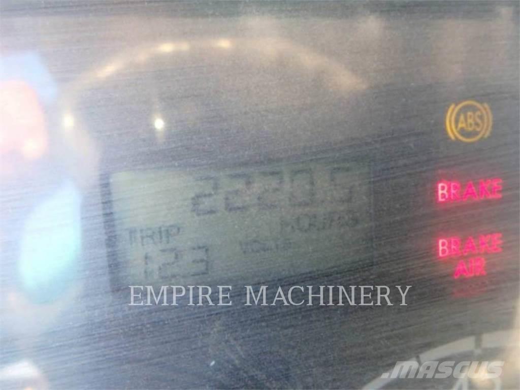 Freightliner 2K WT Camiones cisternas