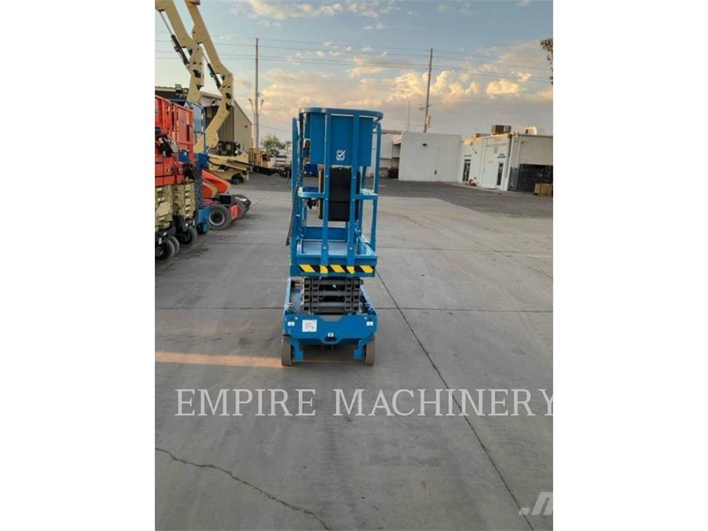 Genie GS1330 Plataformas con brazo de elevación manual