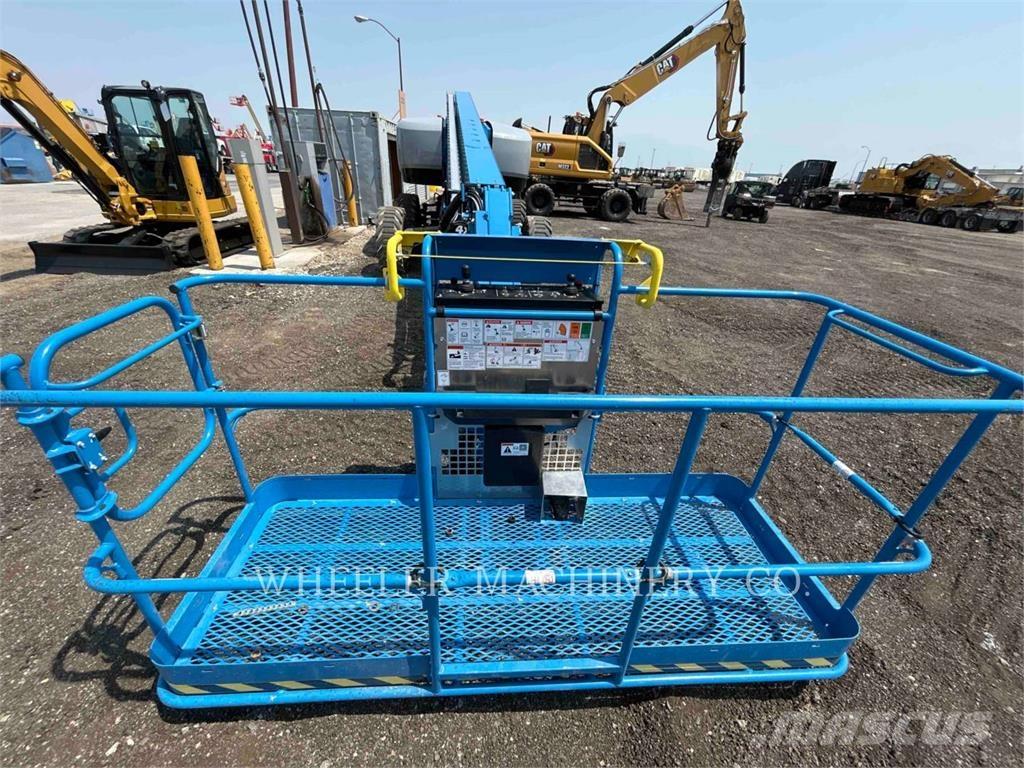 Genie S65XC Plataformas con brazo de elevación manual