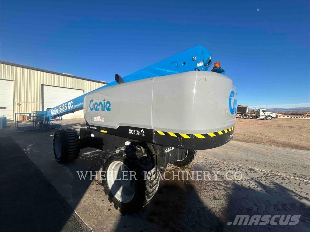 Genie S85XC Plataformas con brazo de elevación manual