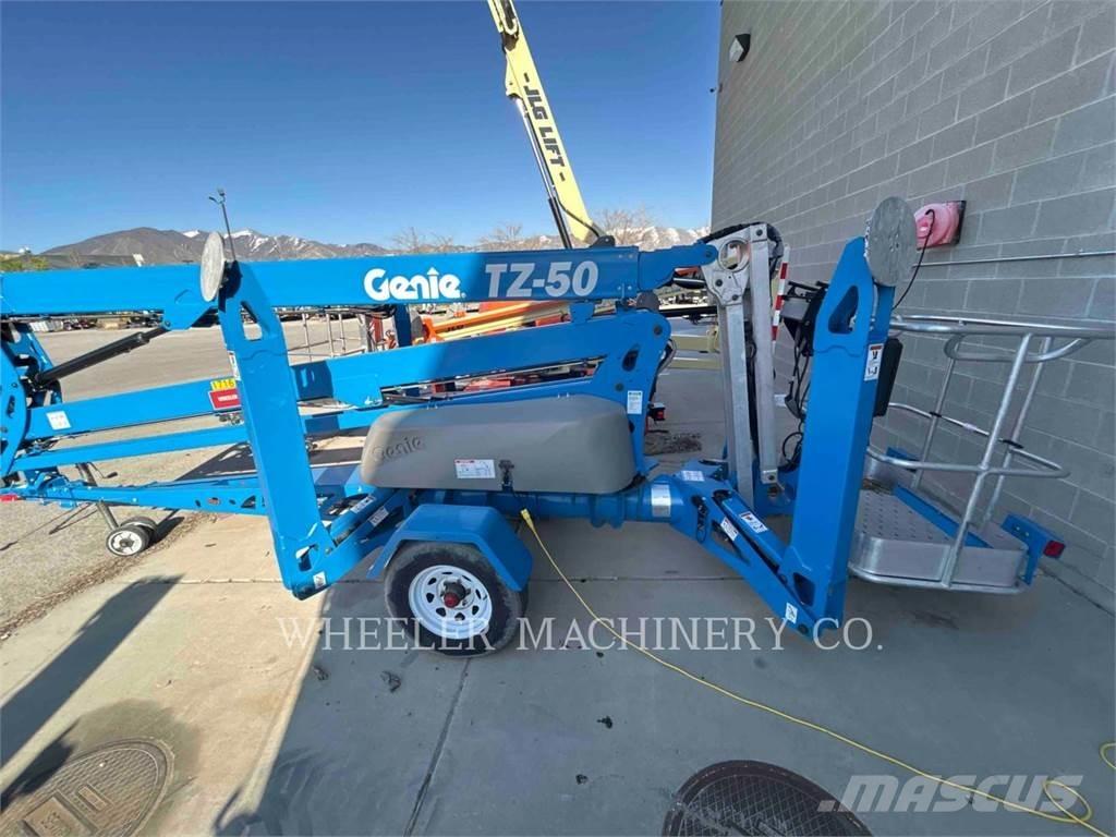 Genie TZ50 Plataformas con brazo de elevación manual