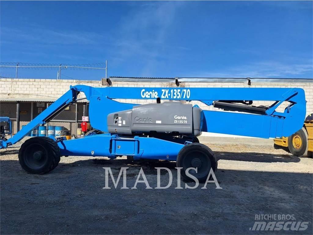 Genie Z135 Plataformas con brazo de elevación manual