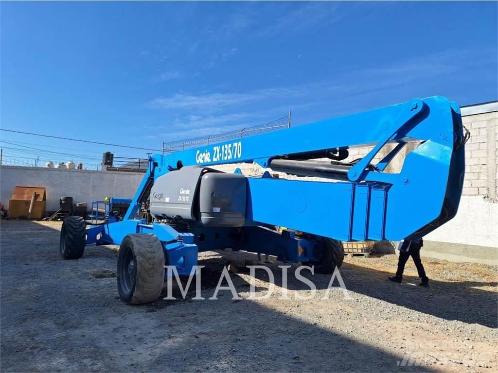 Genie Z135 Plataformas con brazo de elevación manual