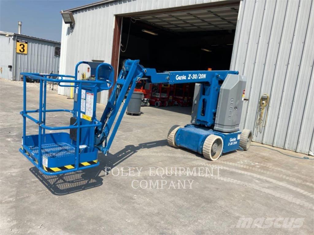 Genie Z30/20N Plataformas con brazo de elevación manual