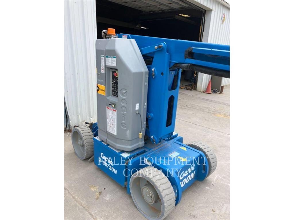 Genie Z30/20N Plataformas con brazo de elevación manual