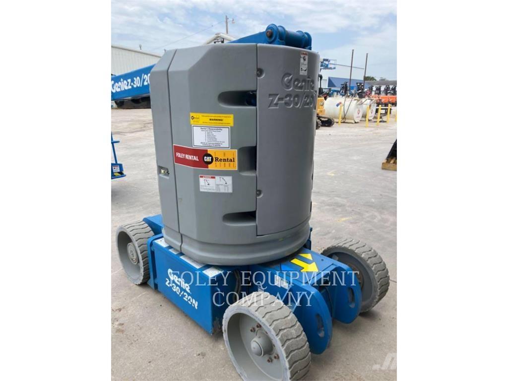 Genie Z30/20N Plataformas con brazo de elevación manual