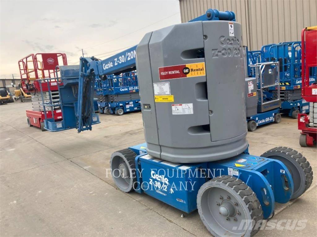 Genie Z30/20N Plataformas con brazo de elevación manual