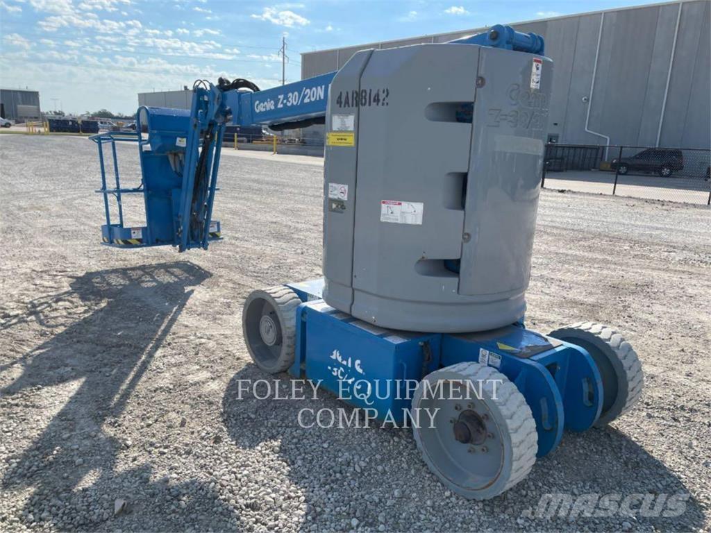 Genie Z30/20NR Plataformas con brazo de elevación manual