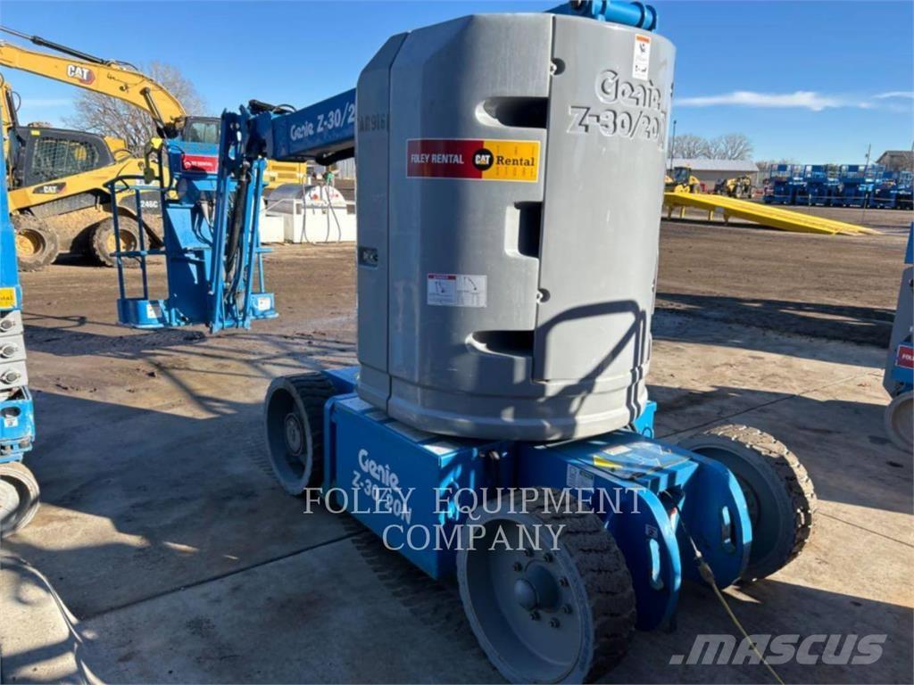 Genie Z30/20NR Plataformas con brazo de elevación manual