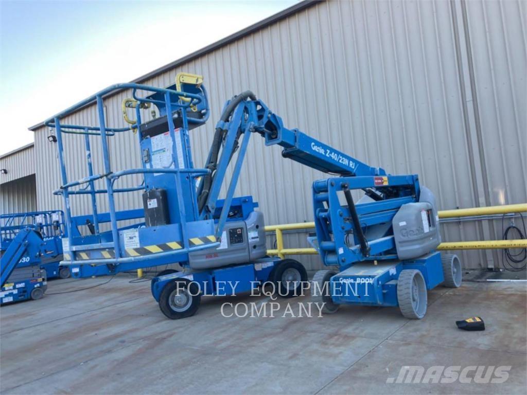 Genie Z40/23NRJ Plataformas con brazo de elevación manual