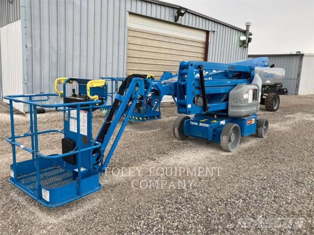 Genie Z40/23NRJ Plataformas con brazo de elevación manual