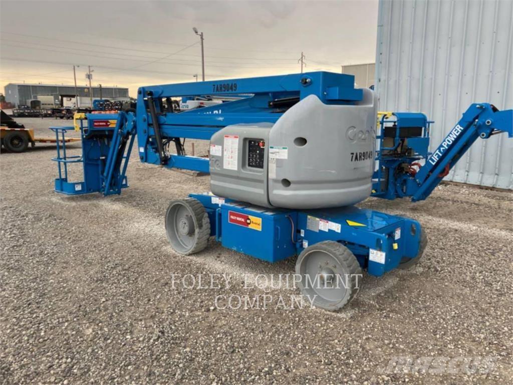 Genie Z40/23NRJ Plataformas con brazo de elevación manual