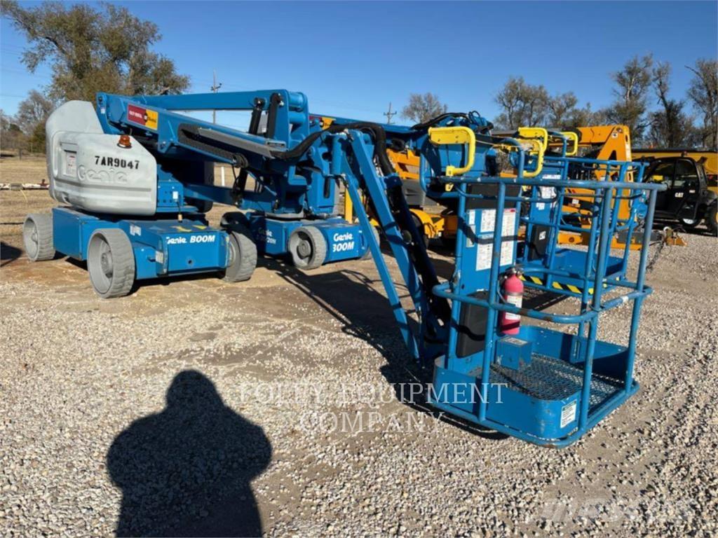 Genie Z40/23NRJ Plataformas con brazo de elevación manual