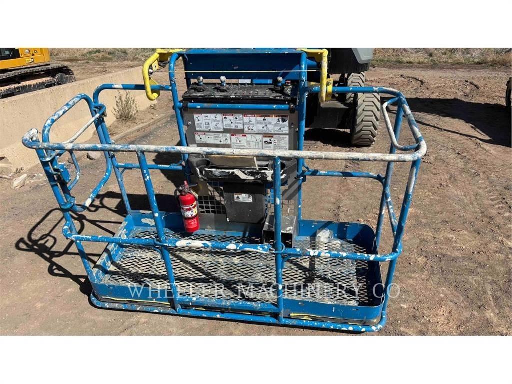 Genie Z45 XC Plataformas con brazo de elevación manual