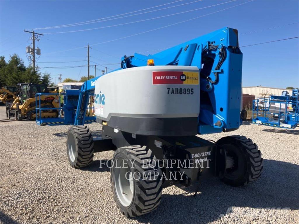 Genie Z60/37FE Plataformas con brazo de elevación manual