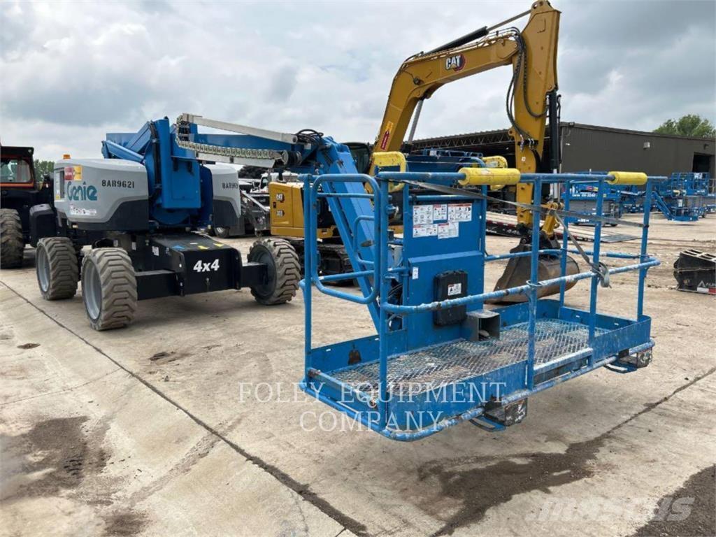 Genie Z60/37FE Plataformas con brazo de elevación manual