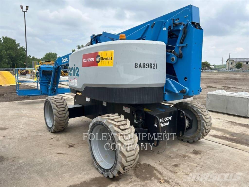 Genie Z60/37FE Plataformas con brazo de elevación manual