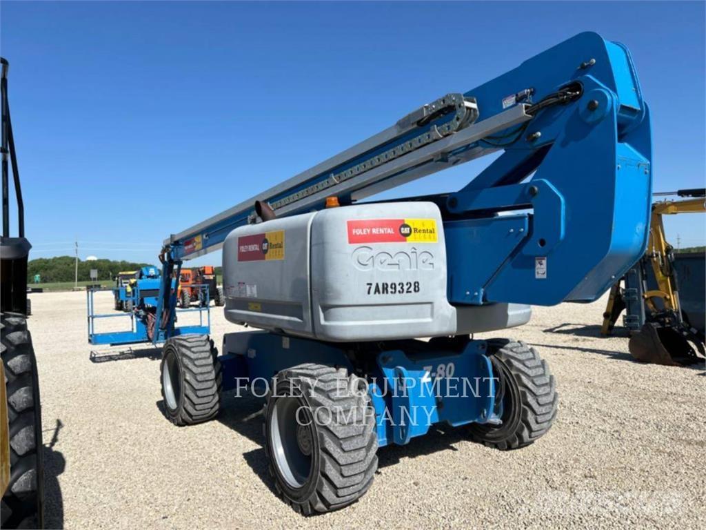 Genie Z80/60D4W Plataformas con brazo de elevación manual