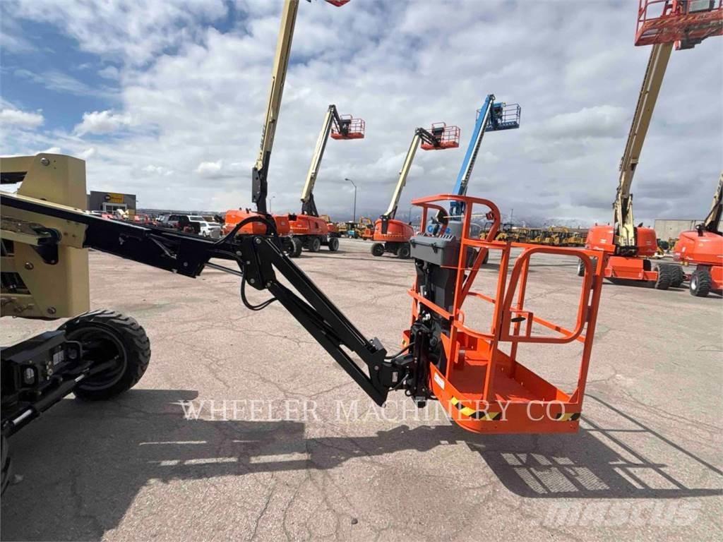 JLG 340AJ Plataformas con brazo de elevación manual