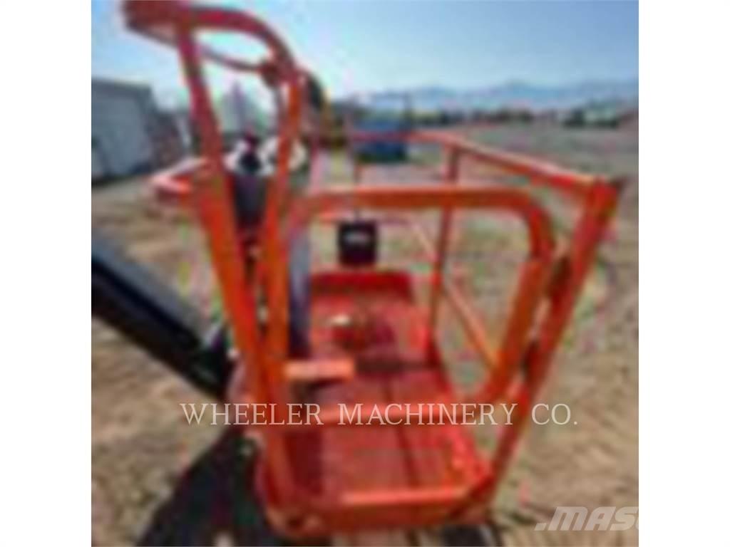 JLG 340AJ Plataformas con brazo de elevación manual