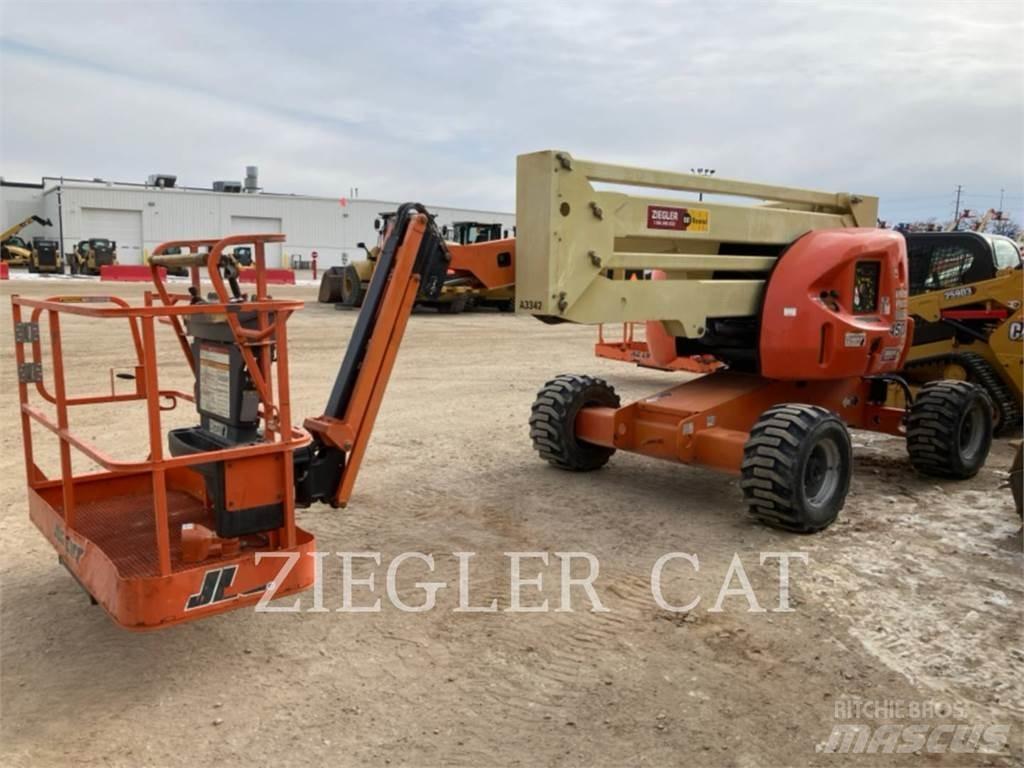 JLG 450AJ Plataformas con brazo de elevación manual