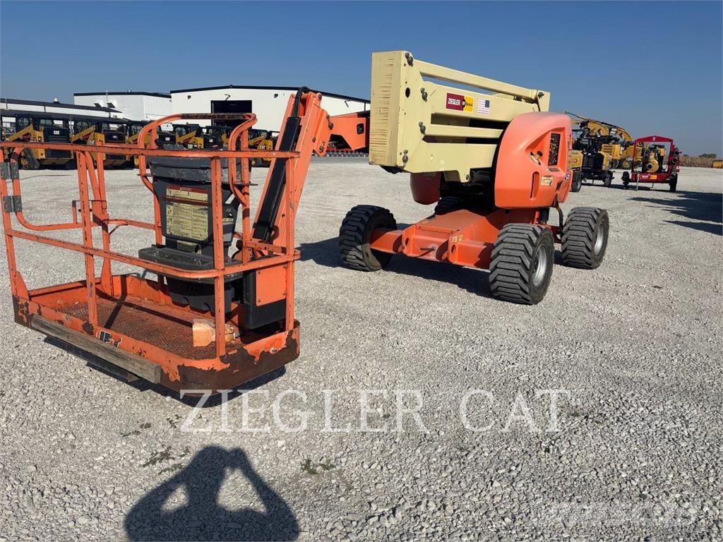 JLG 450AJ Plataformas con brazo de elevación manual
