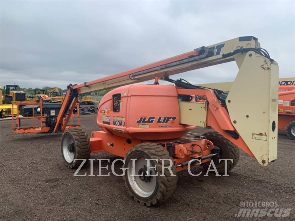 JLG 600AJ Plataformas con brazo de elevación manual