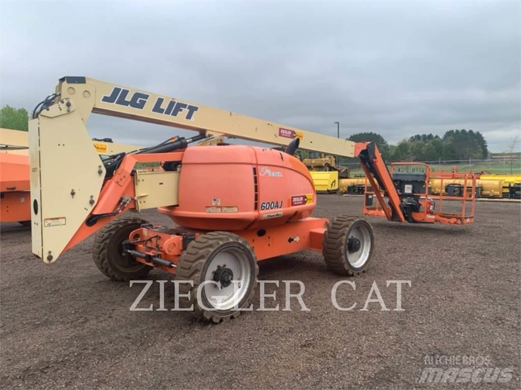 JLG 600AJ Plataformas con brazo de elevación manual