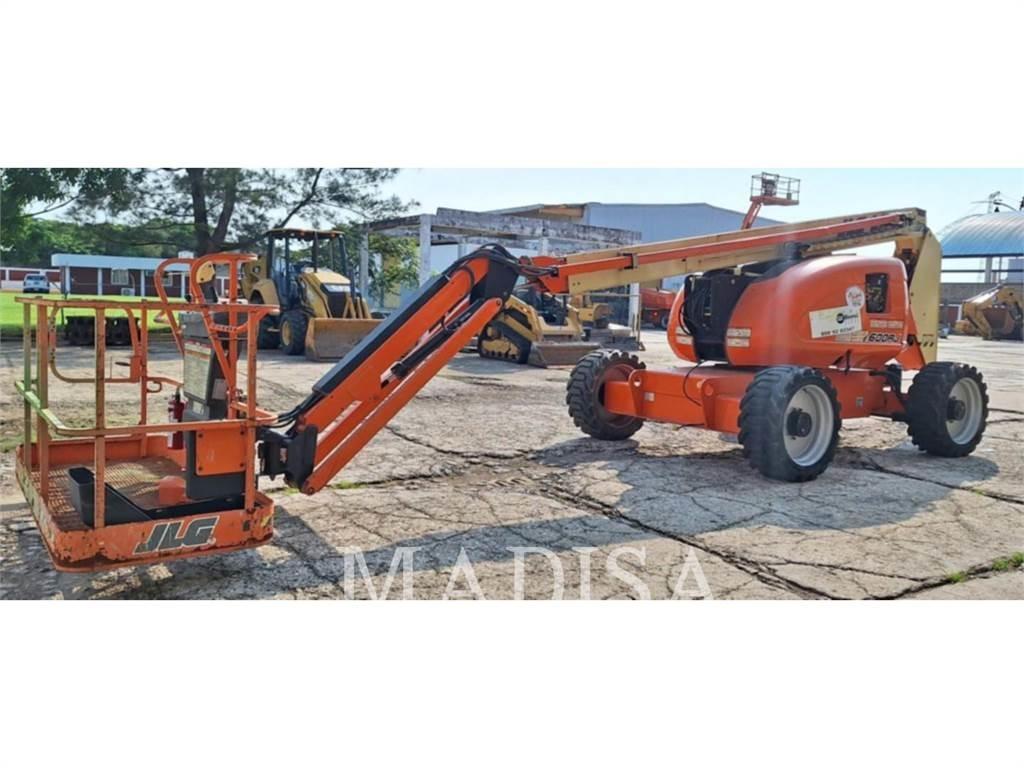 JLG 600AJ Plataformas con brazo de elevación manual