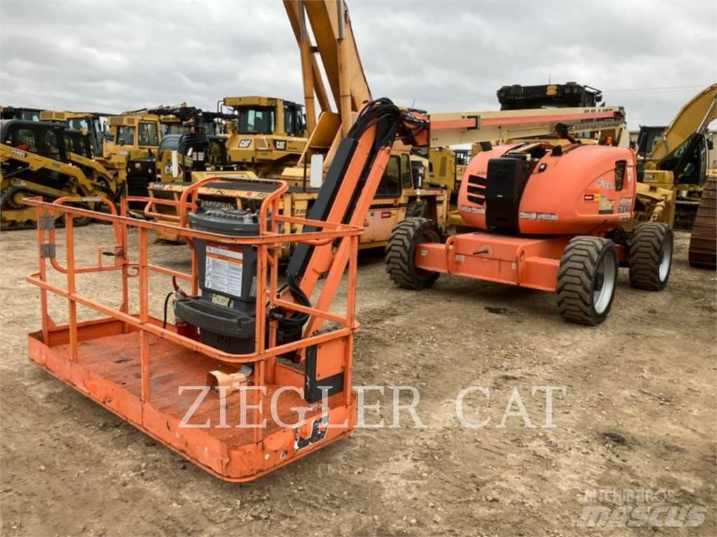 JLG 600AJ Plataformas con brazo de elevación manual