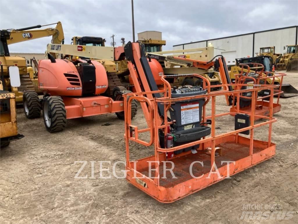 JLG 600AJ Plataformas con brazo de elevación manual