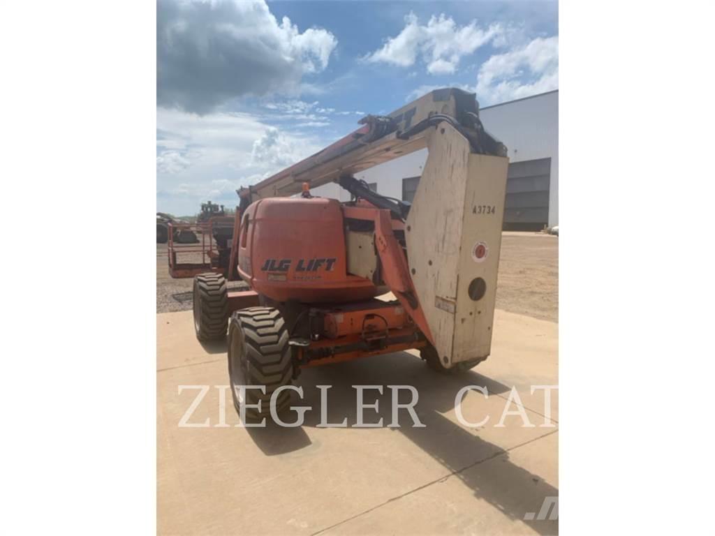 JLG 600AJ Plataformas con brazo de elevación manual