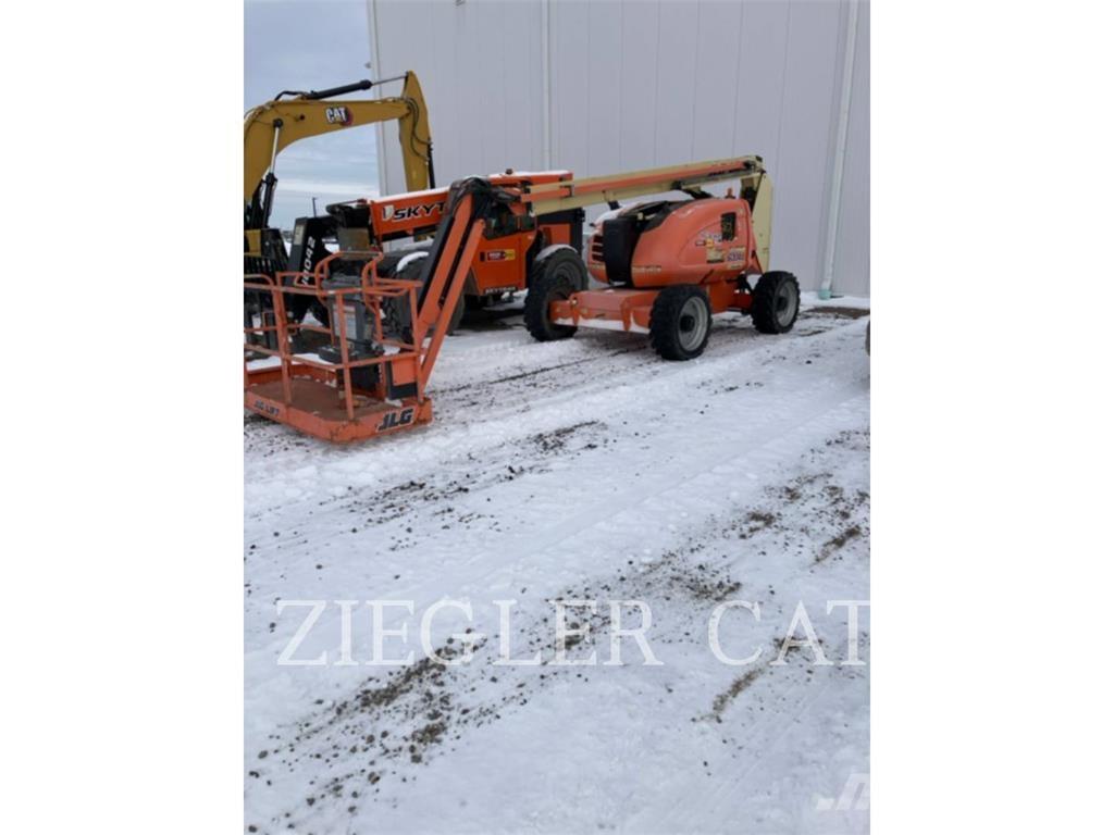 JLG 600AJ Plataformas con brazo de elevación manual