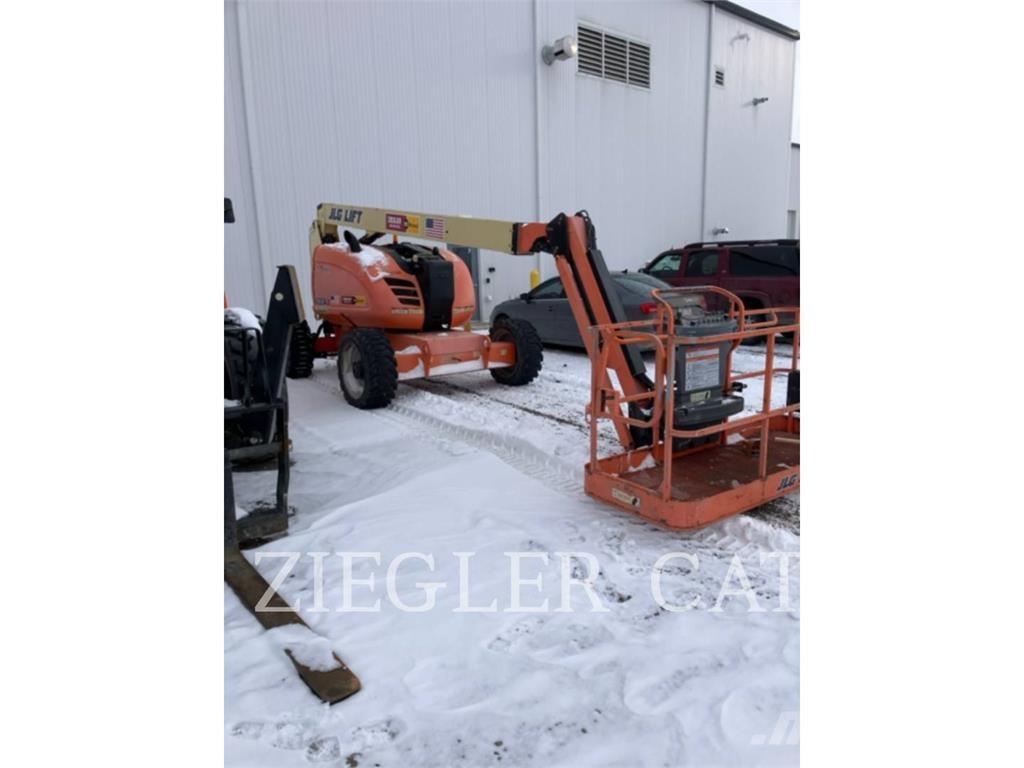 JLG 600AJ Plataformas con brazo de elevación manual