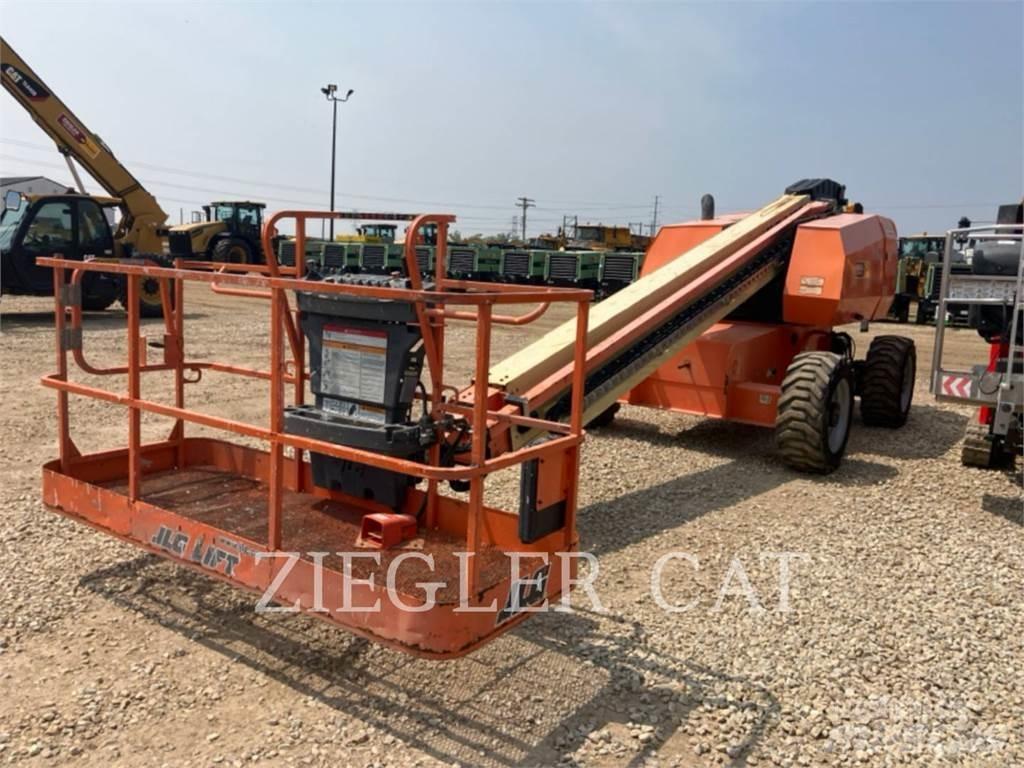 JLG 600S Plataformas con brazo de elevación manual