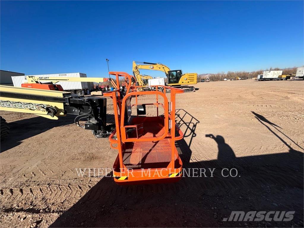 JLG 600S SP Plataformas con brazo de elevación manual