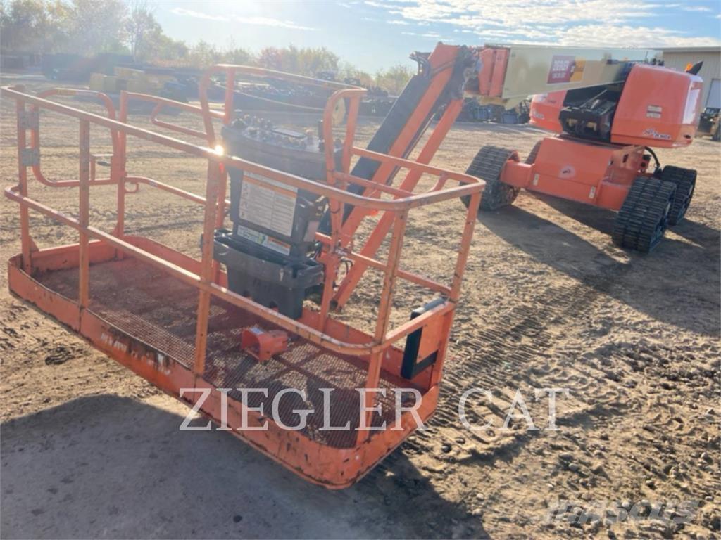 JLG 660SJ Plataformas con brazo de elevación manual