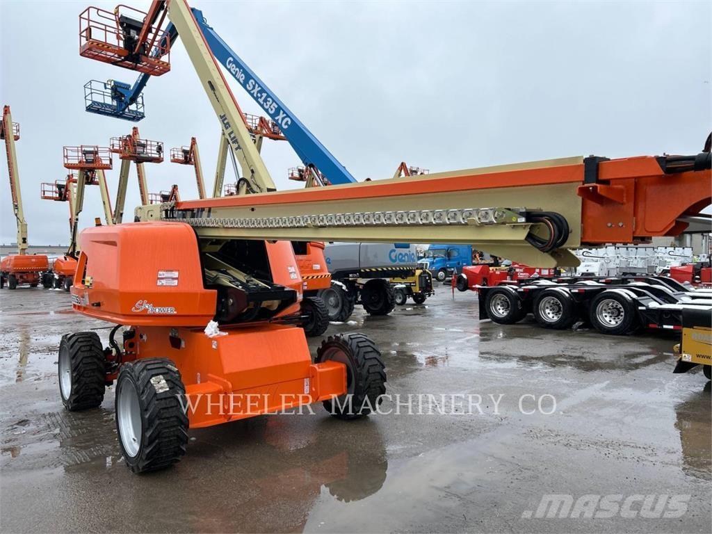JLG 660SJ SP Plataformas con brazo de elevación manual