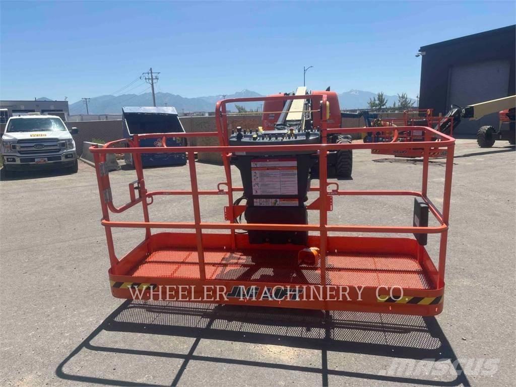 JLG 660SJ SP Plataformas con brazo de elevación manual