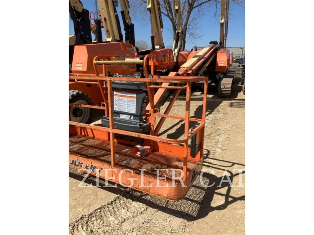 JLG 660SJC Plataformas con brazo de elevación manual